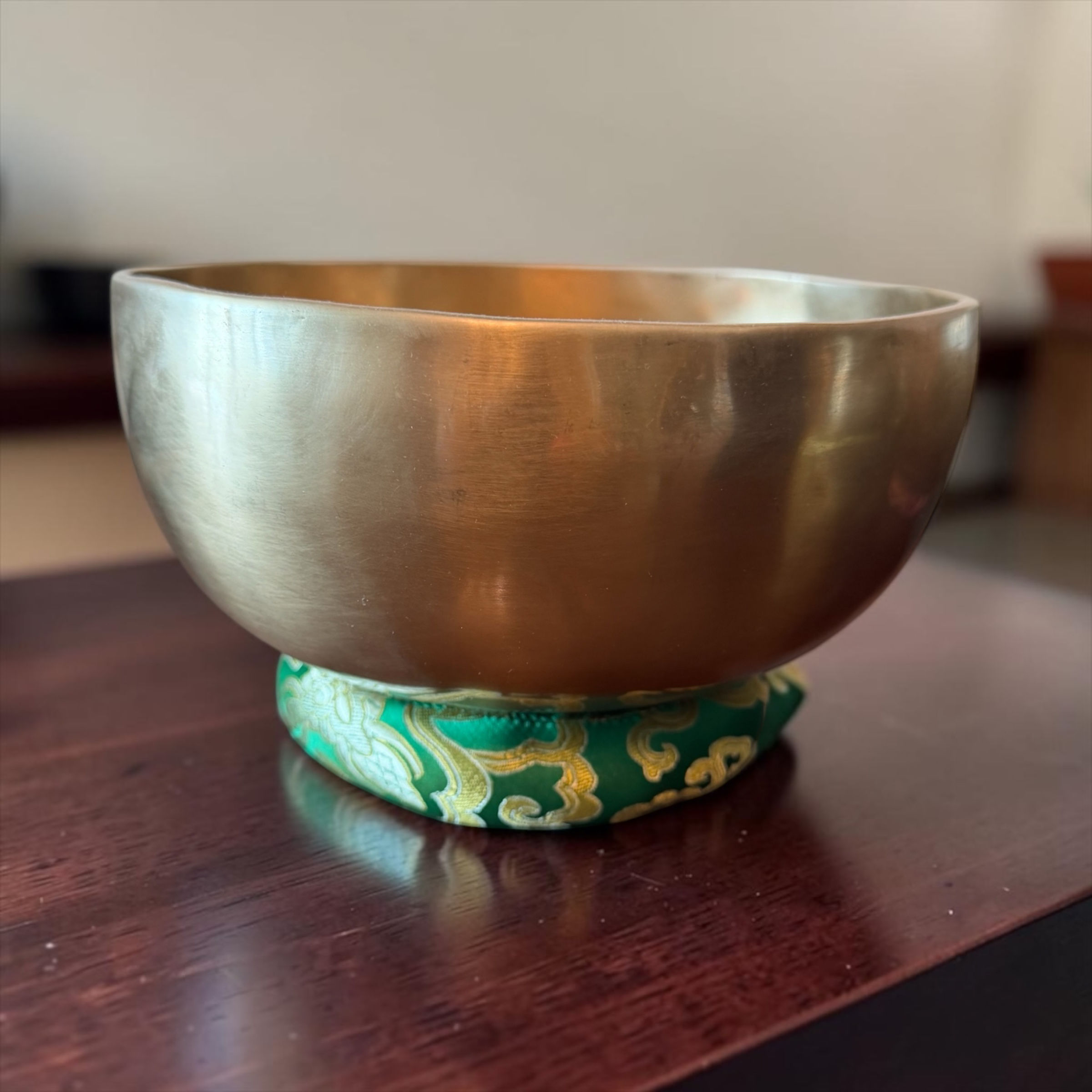 Nepal Singing Bowl  – 20 cm Handmade Sound Healing Bowl