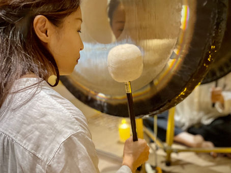 Gong Meditation Benefits: How Sound Healing Improves Sleep, Brainwaves & Relaxation