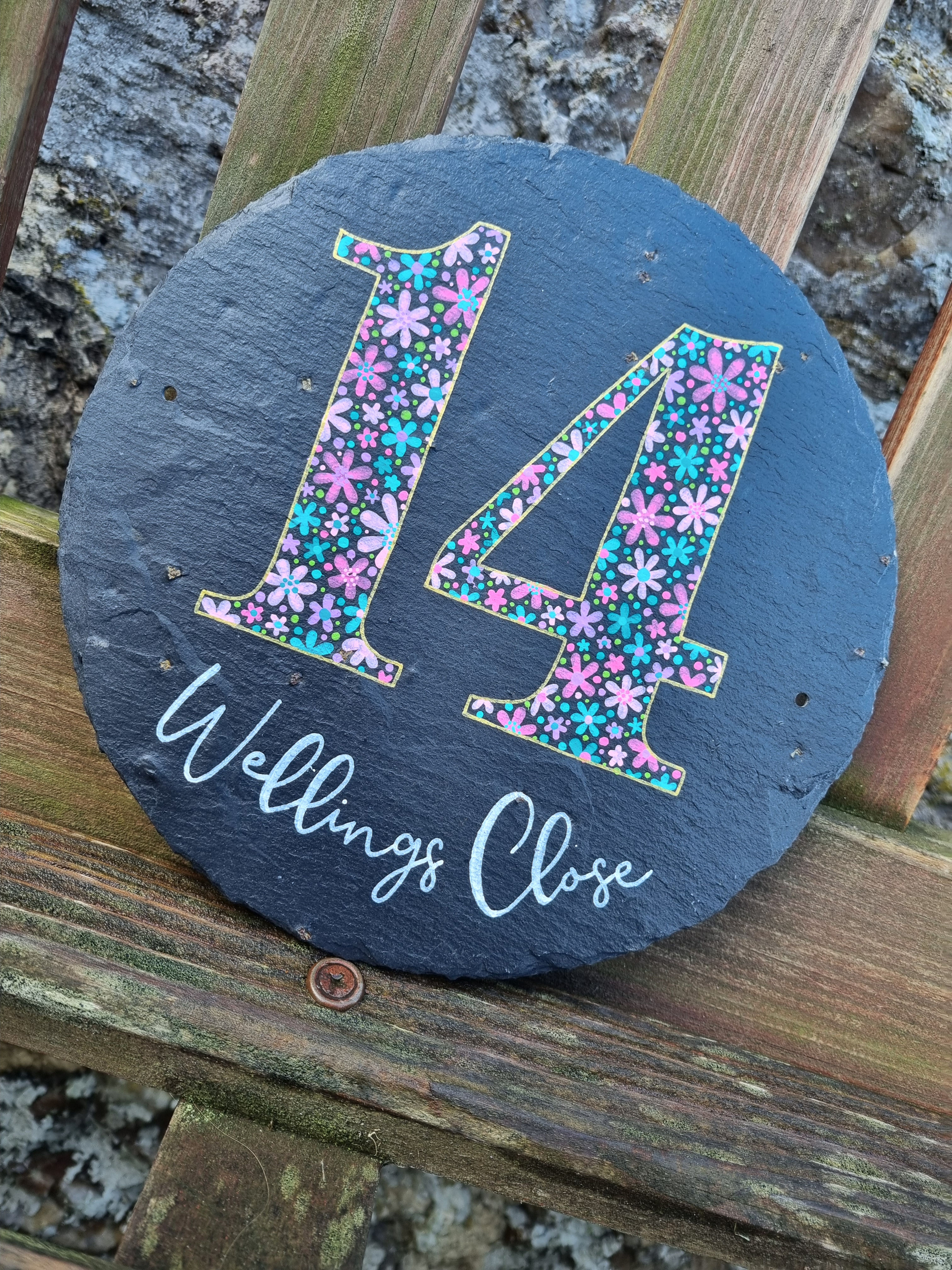 19cm Circle Floral House Number Sign