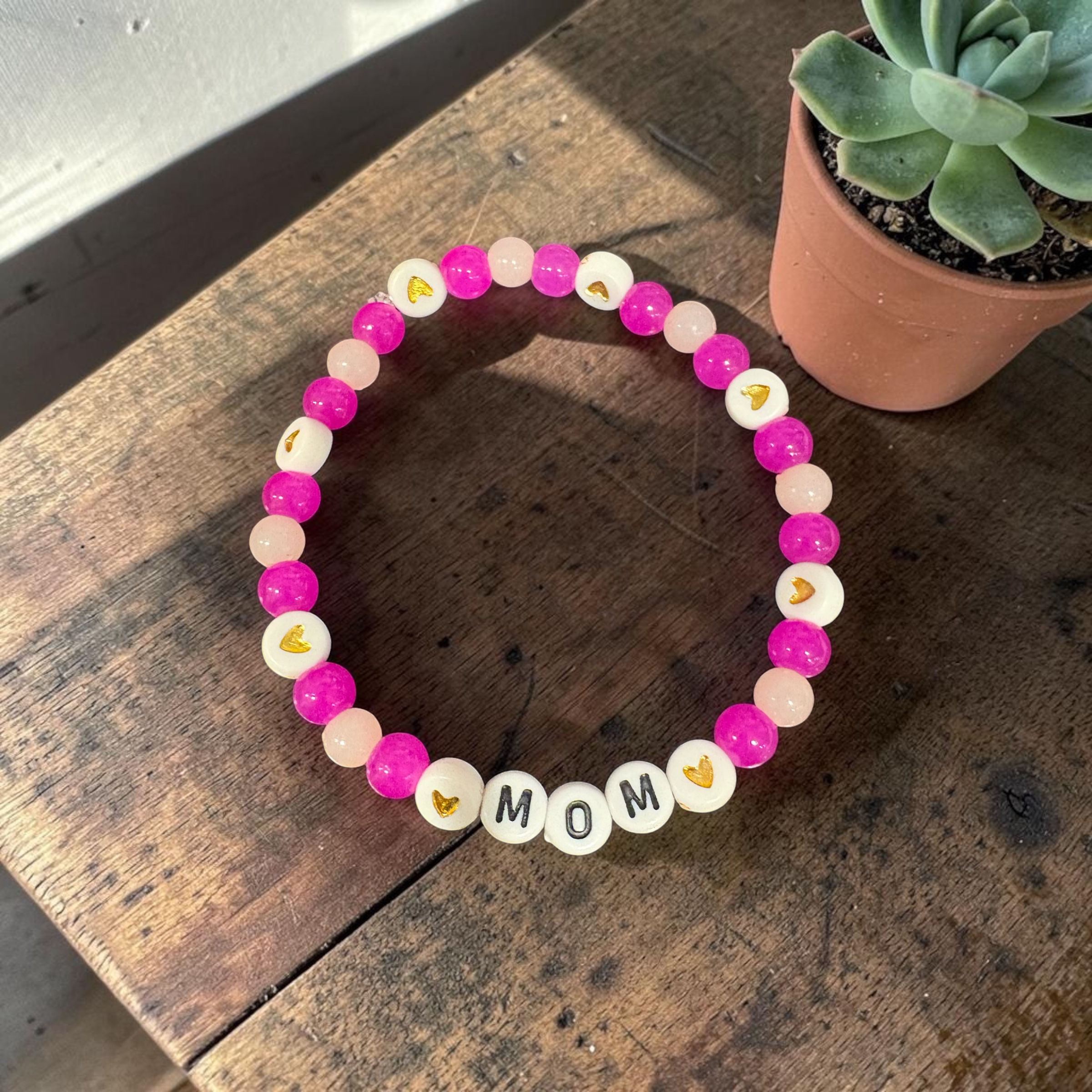 Bracelet “Mom” Pink Glass Beads