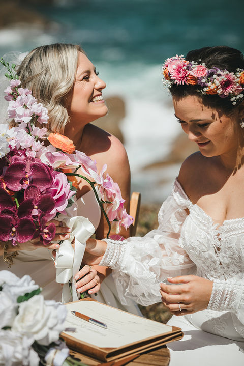Wedding ceremony moments with flawless bridal airbrush makeup, beach