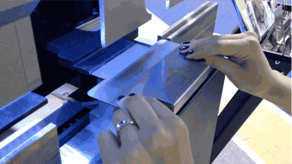 8c9409f2f737499294178ed425e88589.gif