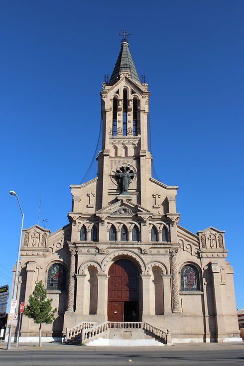 Fachada_del_templo_del_Sagrado_Corazon_e