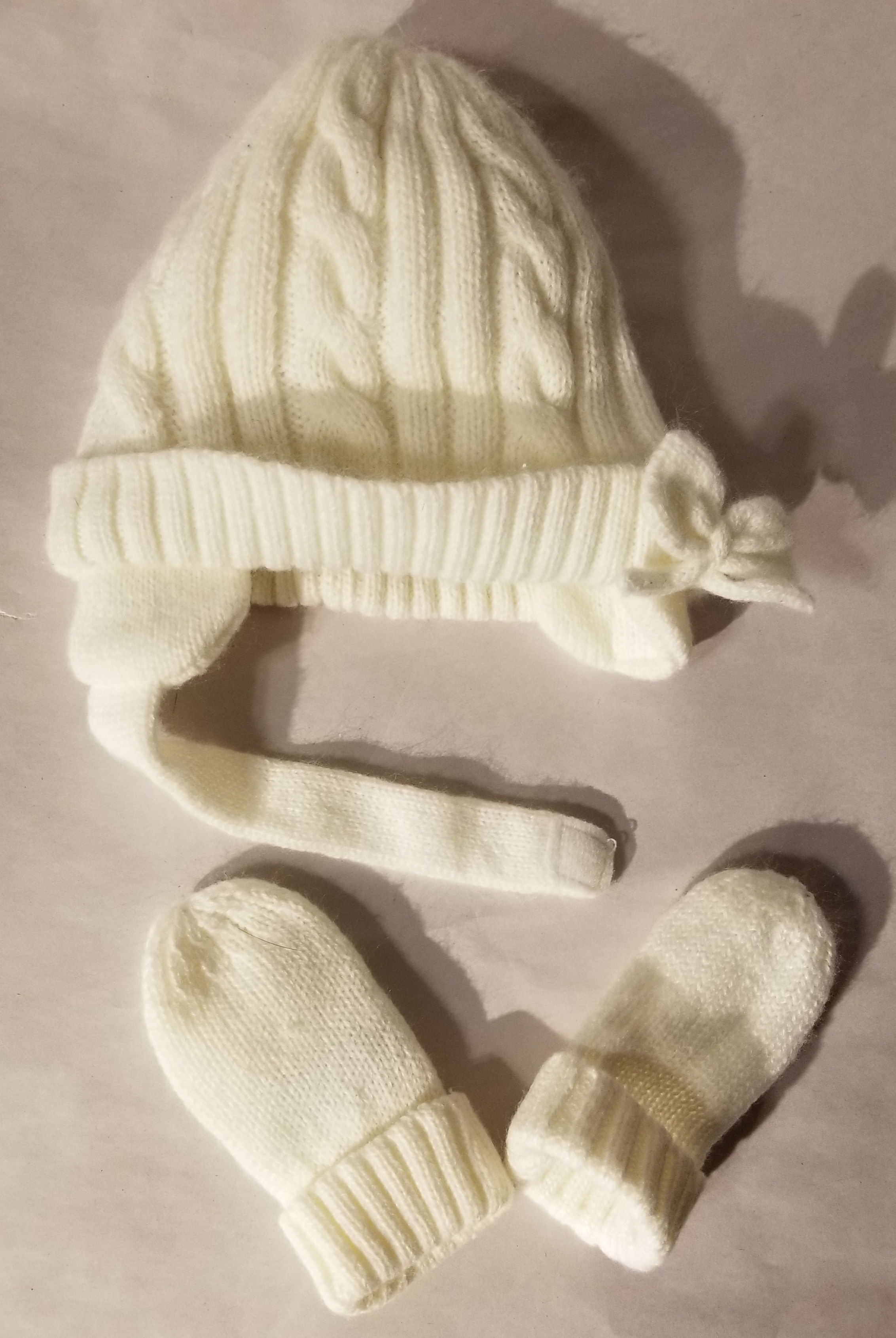 Laura Ashley baby hat and mitten set