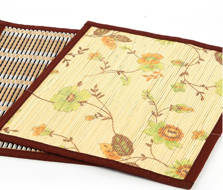 Miniature : Pincelier en bambou au motif fleur 31*36 cm 竹编印花笔帘