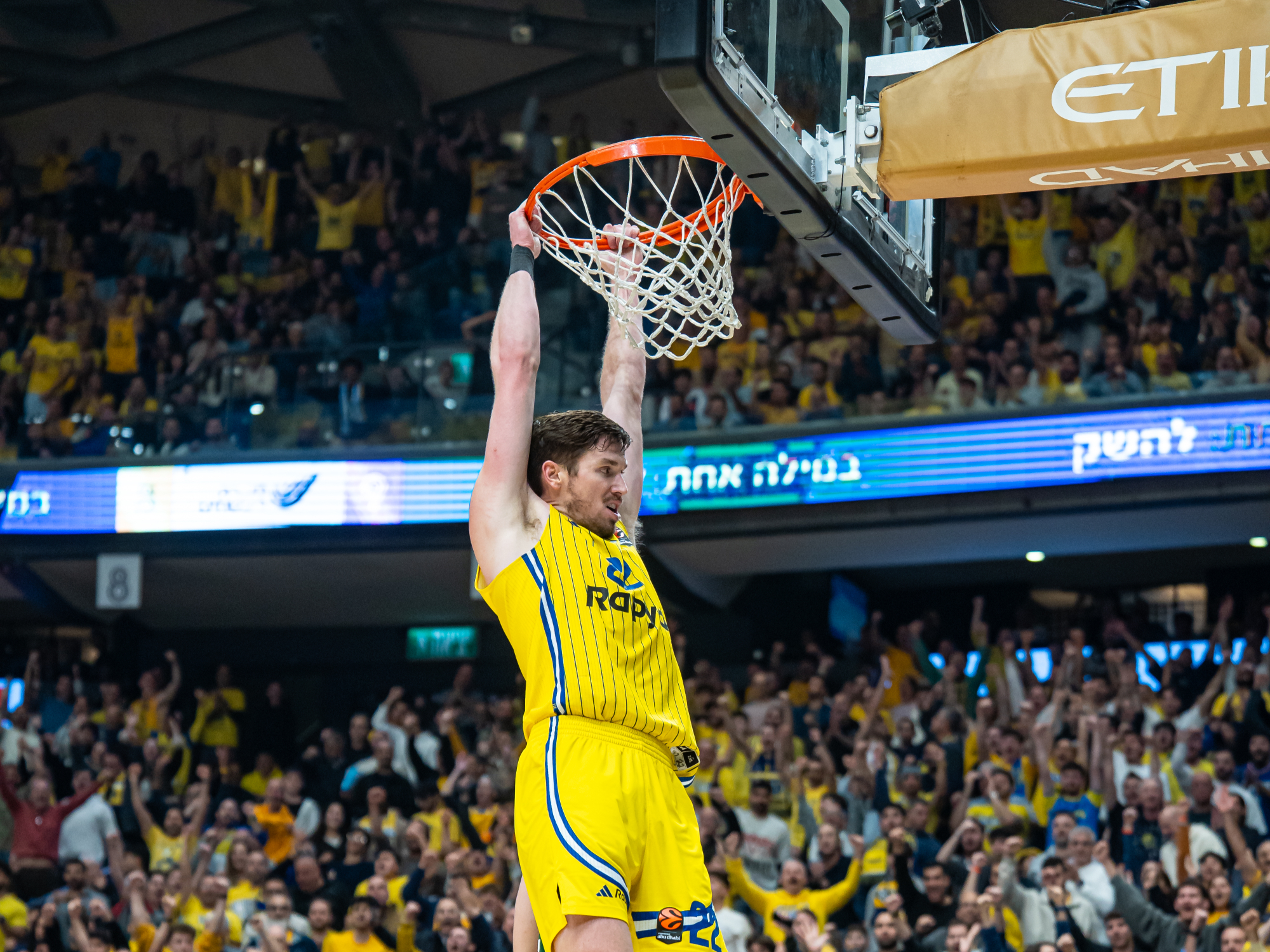 חלק מההרכב הגבוה המוצלח, טי ג'יי ליף. צילום: capture_il.sport