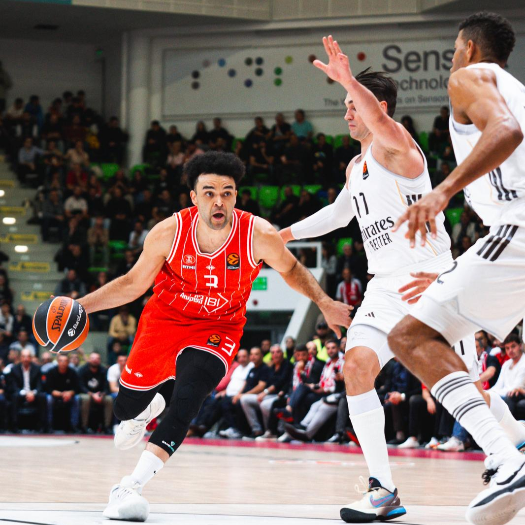 ה-MVP של בני האנוש, אלייז'ה בראיינט. צילום: הפועל IBI תל אביב