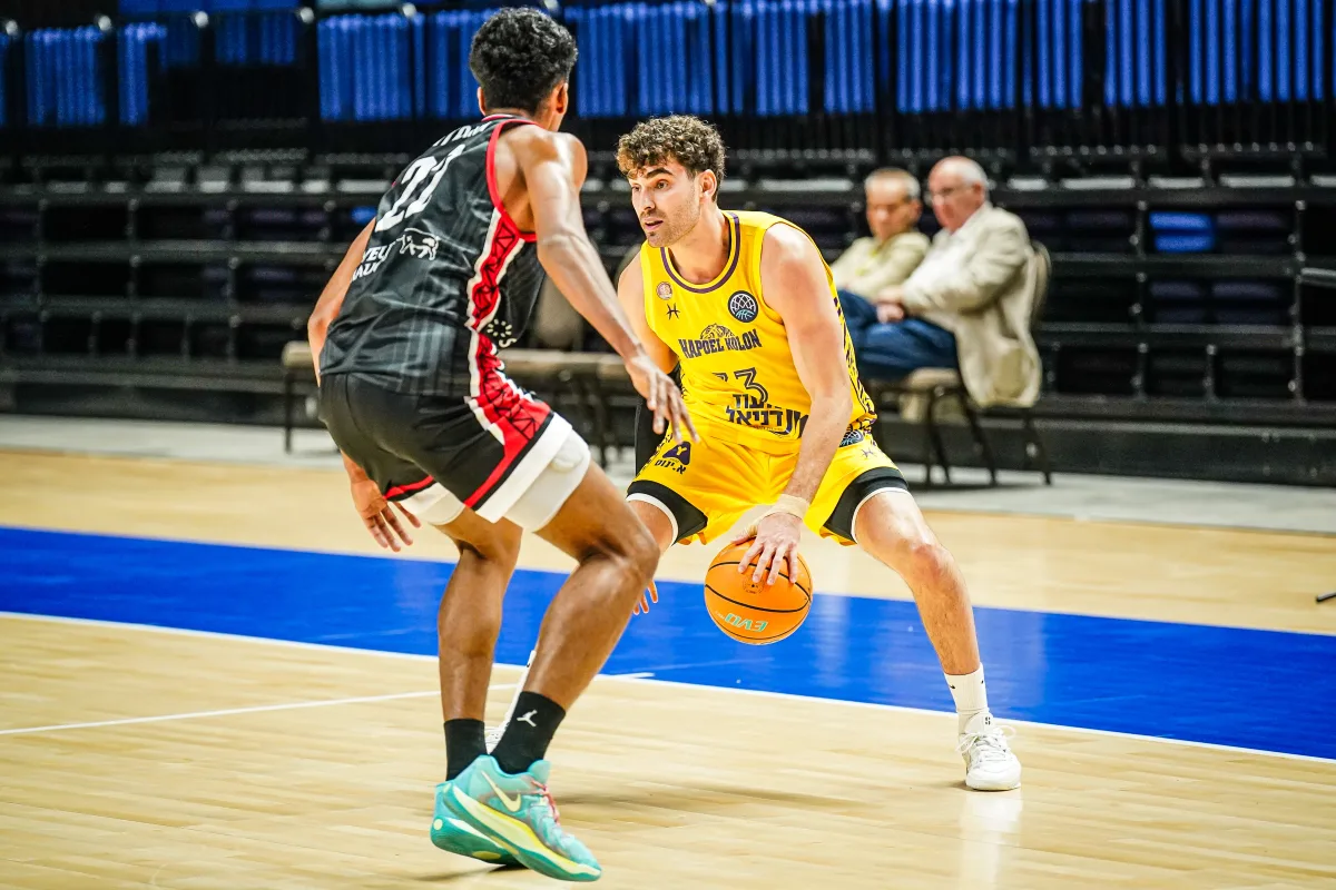 מי בעל הבית? קרביץ, זה אתה? (צילום: FIBA.COM)