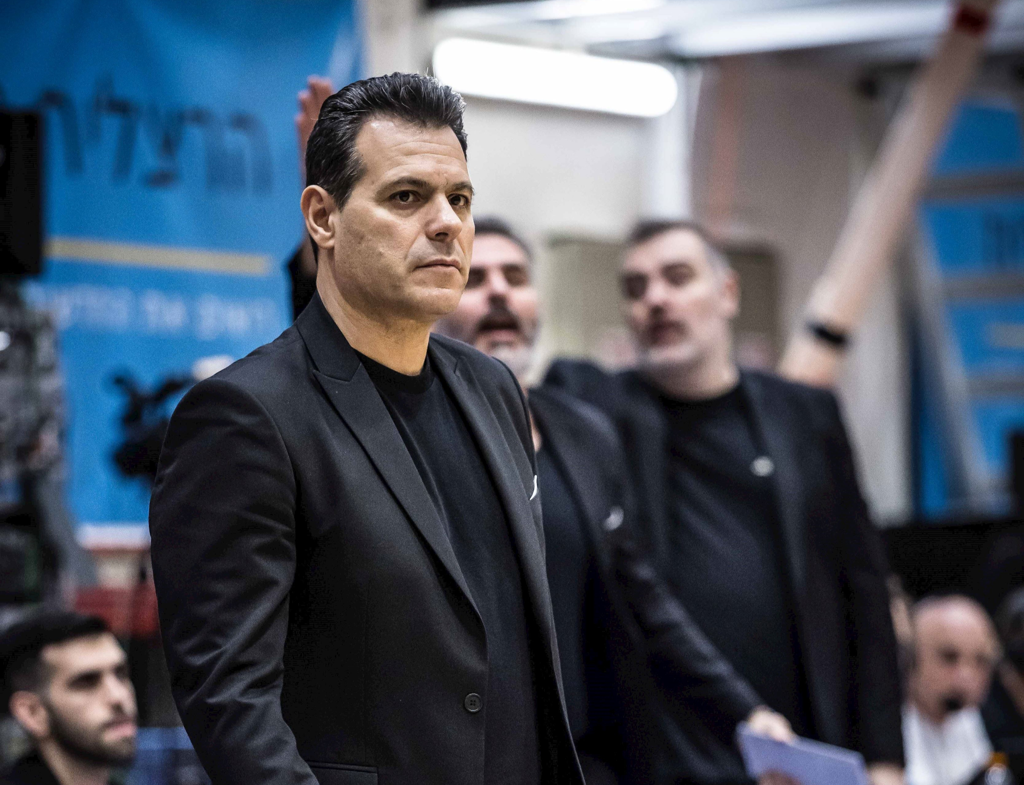 כולם מוכנים לקריאה שלו בכל רגע נתון. צילום: עודד קרני, באדיבות ליגת ווינר סל