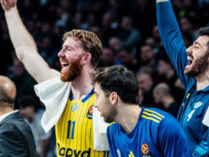 דלתות מסתובבות