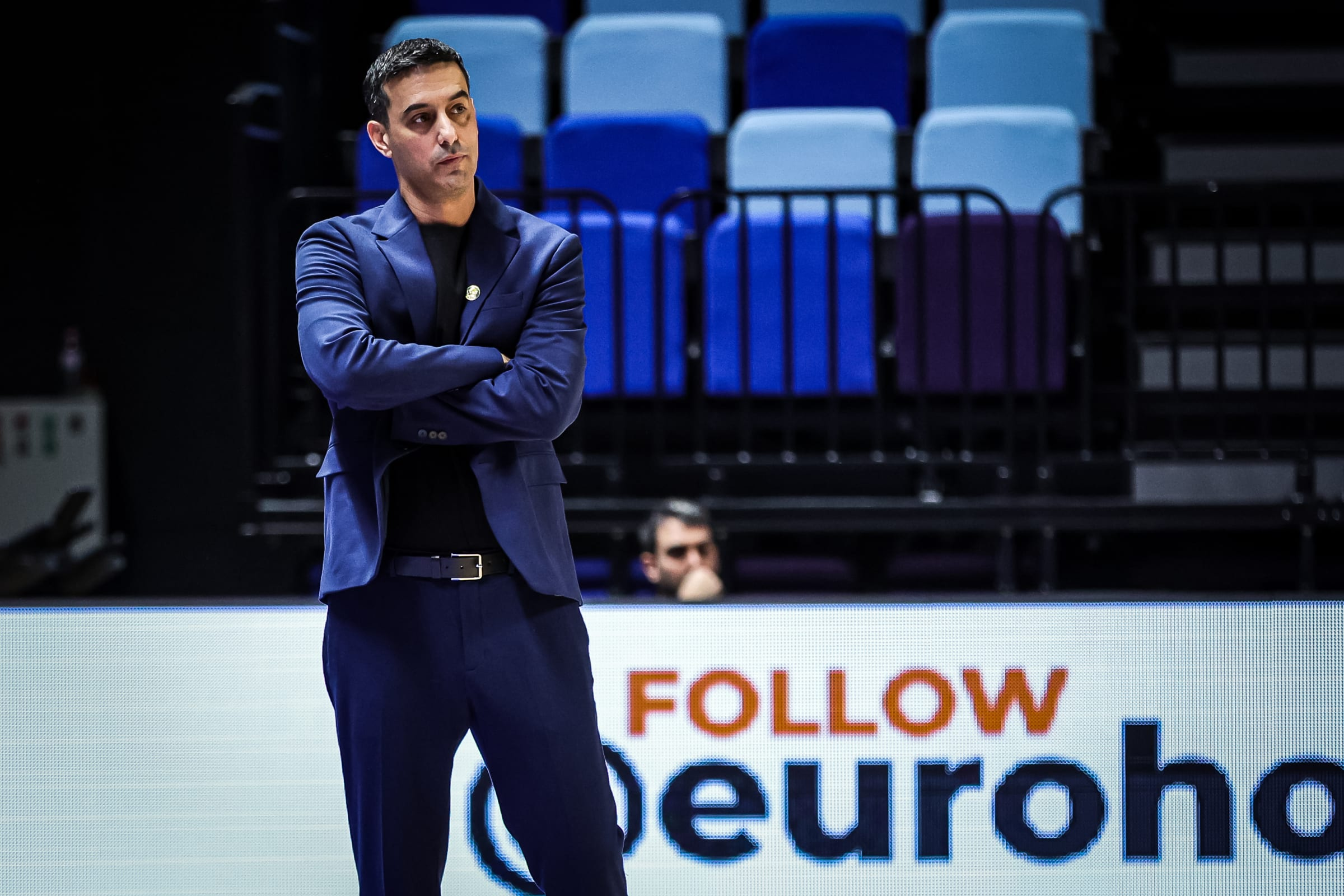 זה היחס שמגיע ליואב שמיר? צילום: FIBA.BASKETBALL
