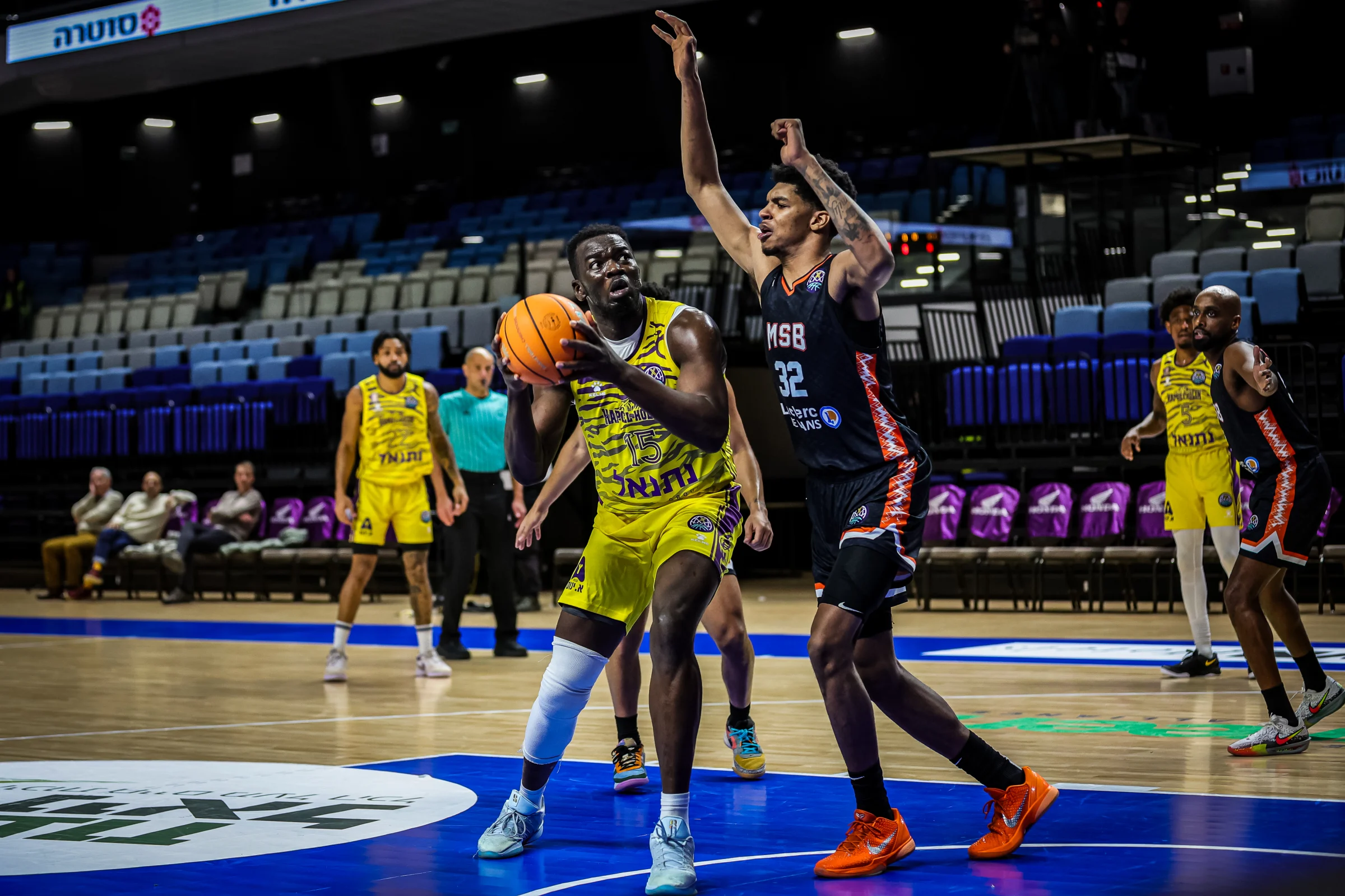 בדיוק מה שהרופא המליץ, סאנוגו. צילום: FIBA.BASKETBALL