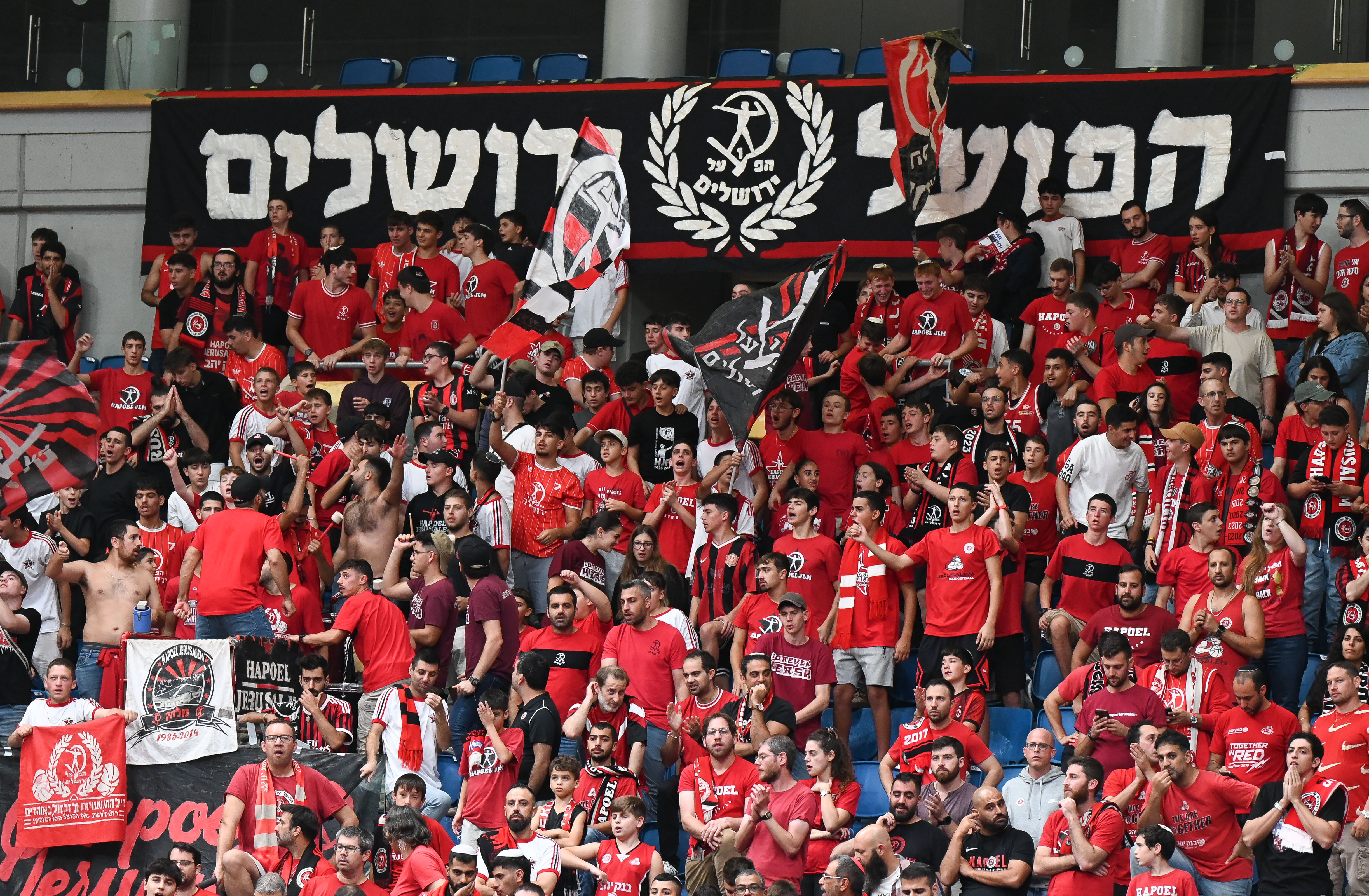 שריקות בוז אחרי ההפסד האחרון. צילום: ברני ארדוב, באדיבות ליגת ווינר סל