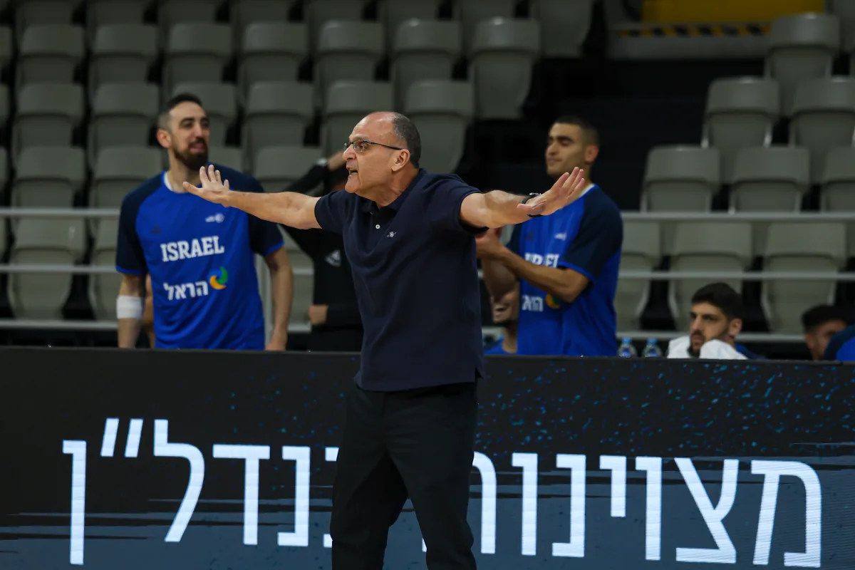 צריך שיעשה משהו כשתקוע, בית הלחמי. צילום: FIBA.BASKETBALL