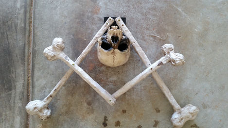 Halloween Skull Candle Wall Sconce Wreath 5