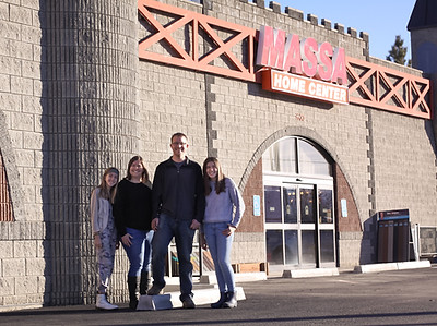 The Wolfe family. Jeff, Deana, Gwen and Josie.