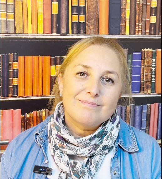 Testimonios del alumnado de Telemática Galicia: imágenes que reflejan satisfacción y éxito gracias a nuestra formación tecnológica de calidad. Estas representaciones destacan la diversidad de perfiles profesionales que confían en nuestros programas personalizados para mejorar sus competencias digitales, impulsando su crecimiento en el ámbito laboral y empresarial.