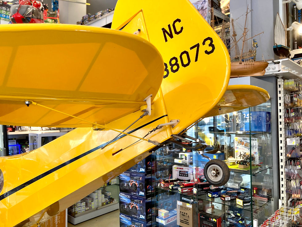 Miniature : Hangar 9 Piper J3 1/4 2.69m  HAN4550