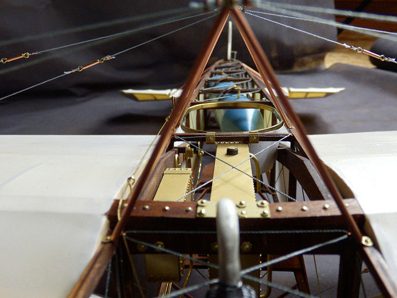 Miniature : Maquette Avion Blériot XI échelle 1/10 en Bois et Métal à construire AMATI B1712.01