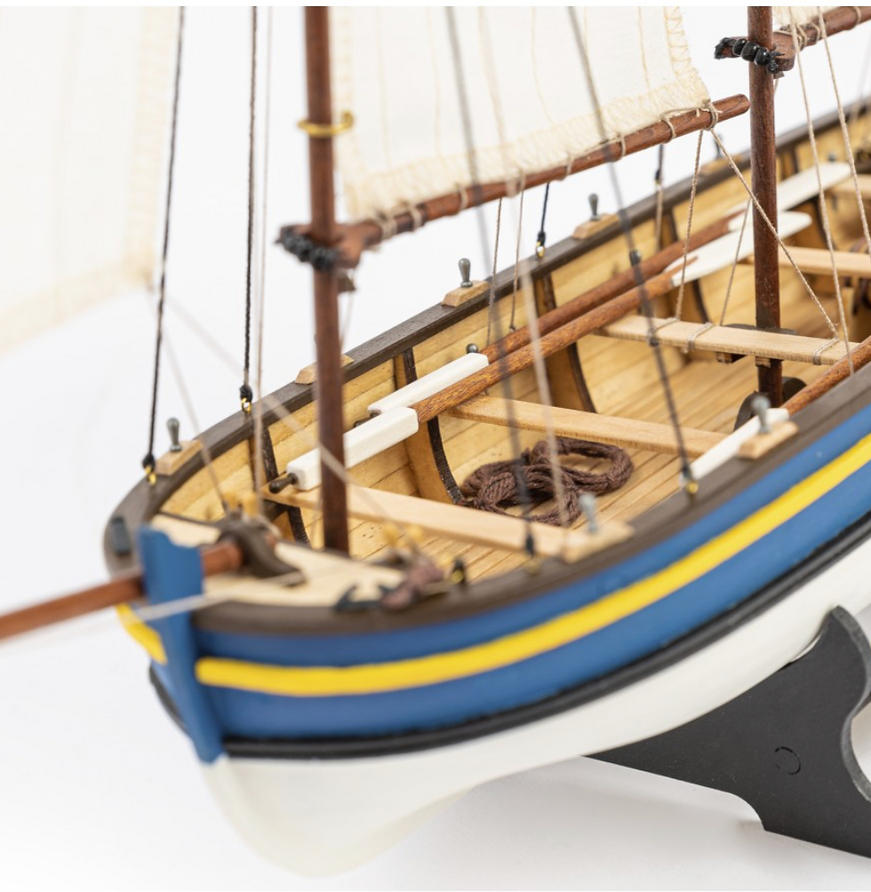Miniature : Chaloupe HMS Endeavour's Longboat, maquette à construire en boisARTESANIA LATINA 19005