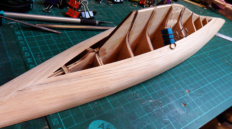 Miniature : ENDEAVOUR-1/80-avec-outils-AMATI-B1700.10-maquette-de-bateau-en-bois-a-construire