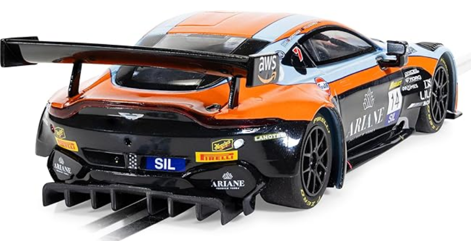 Miniature : Scalextric Aston Martin Vantage GT3 - C4655
