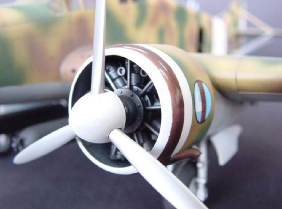 Miniature : avion plastique montage