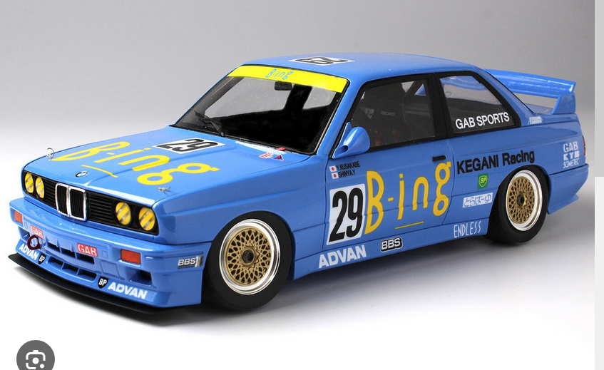 Miniature : BMW M3 E30 1/24 NUNU 24019