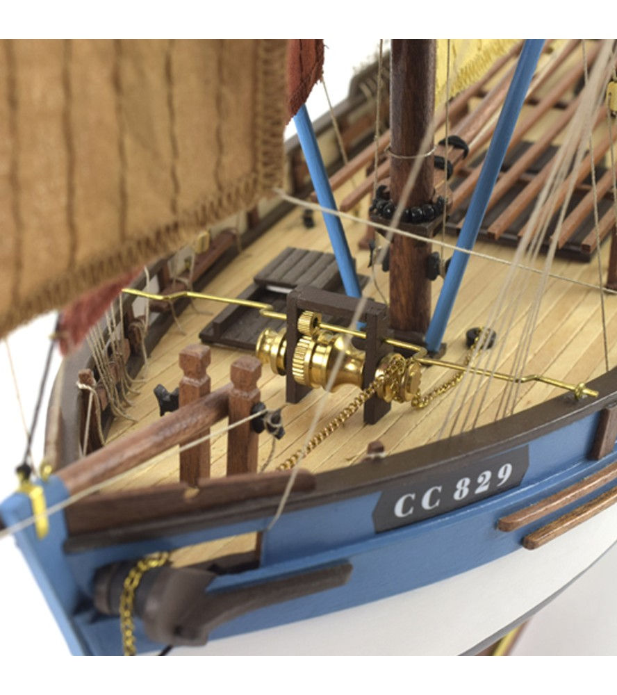 Miniature : MARIE JEANNE Thunfischboot 1:50 Holzmodell eines Fischerbootes