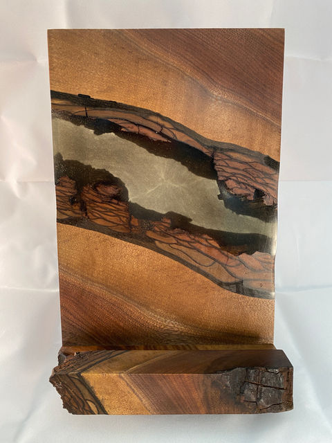 Walnut Epoxy Phone Holder.JPG