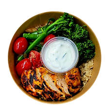 Repas santé avec poulet grillé, quinoa et brocolis vapeur en portion individuelle