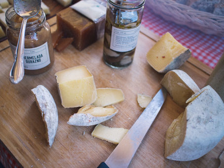 Potluck? Don't panic! Holiday appetizers to bring to a party + bonus Virginia stuffing recipe!
