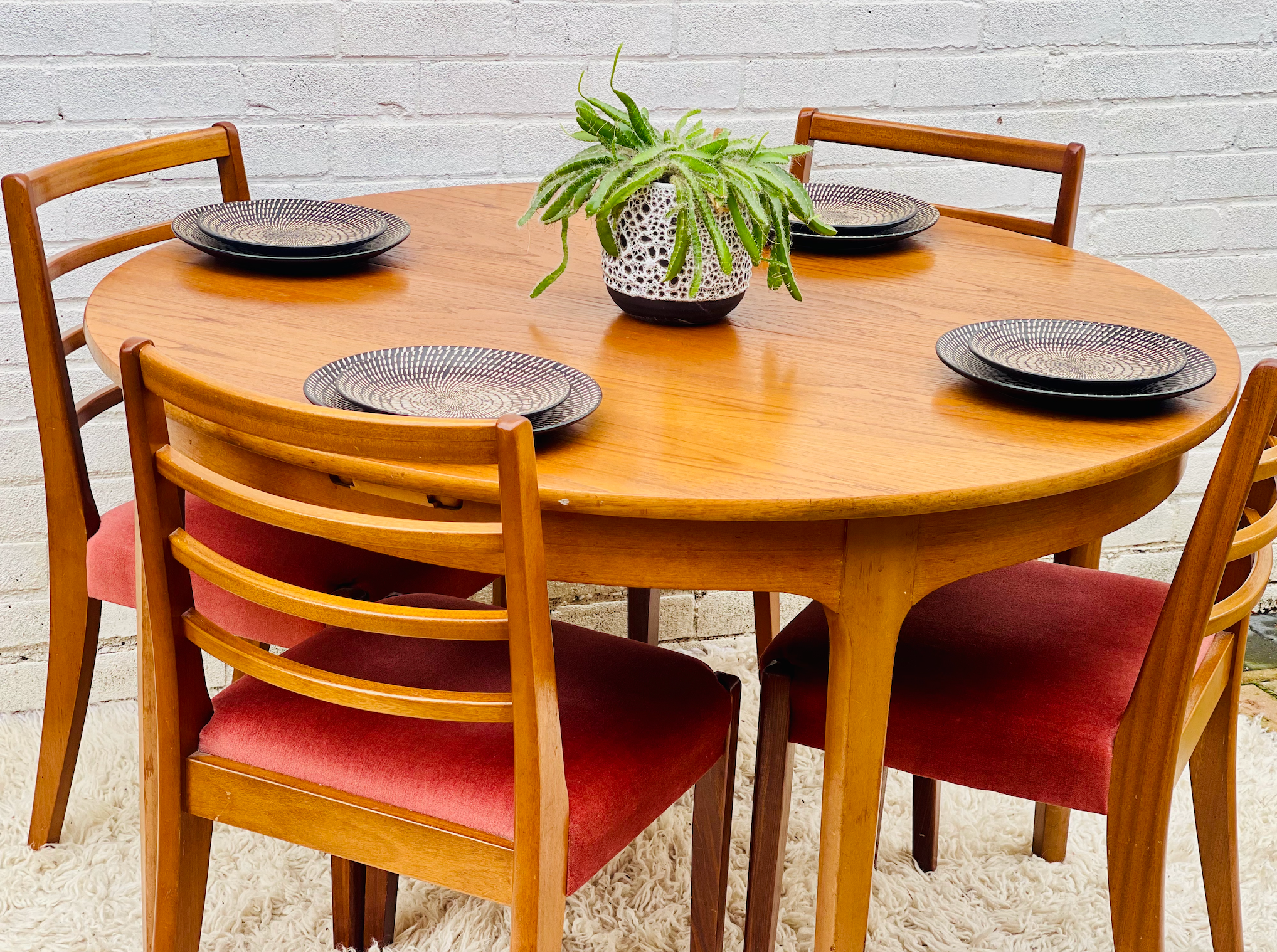 Nathan Extendable Dining Table And Four Matching Chairs In Lovely Condition