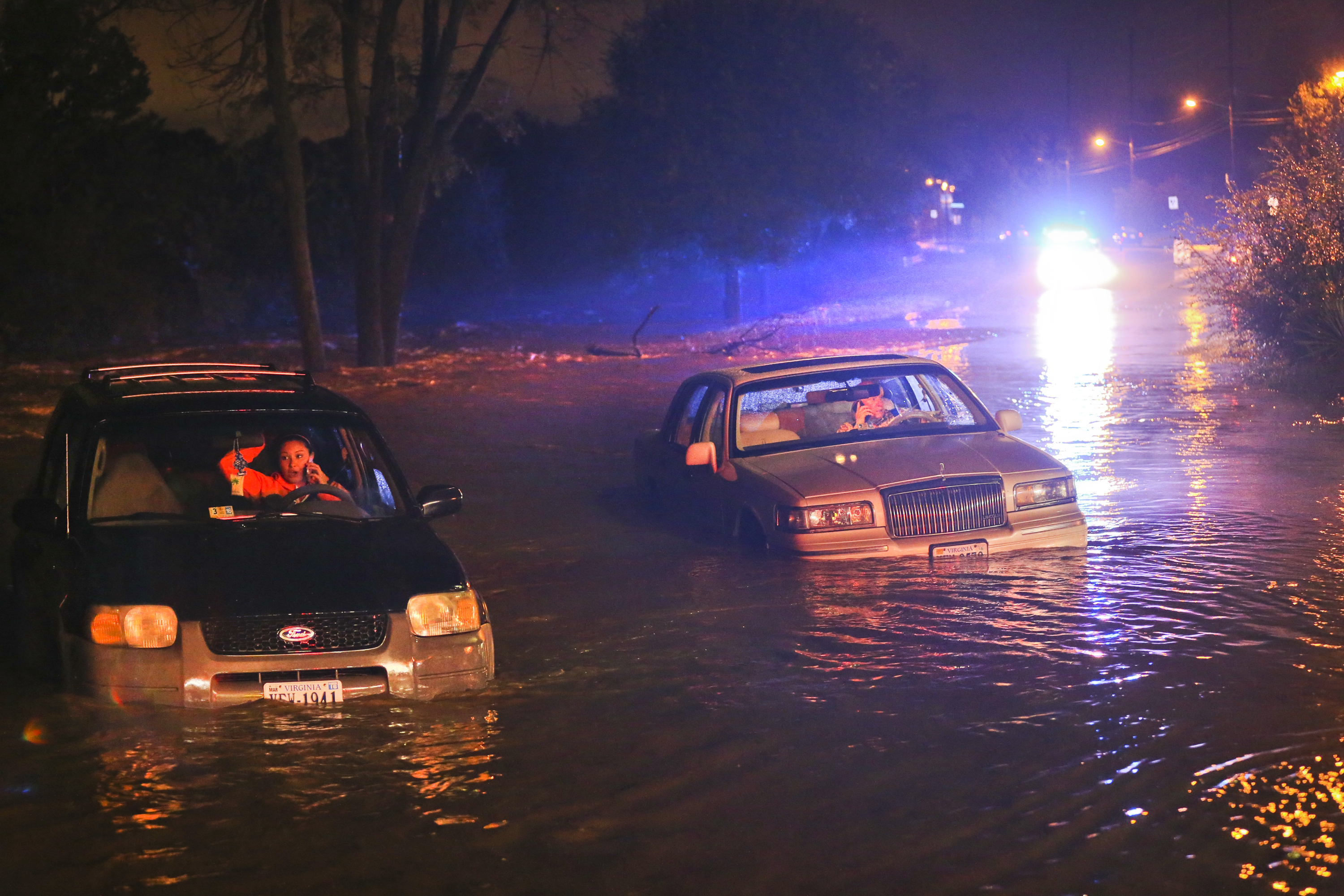 flood in Roanoke, breaking news