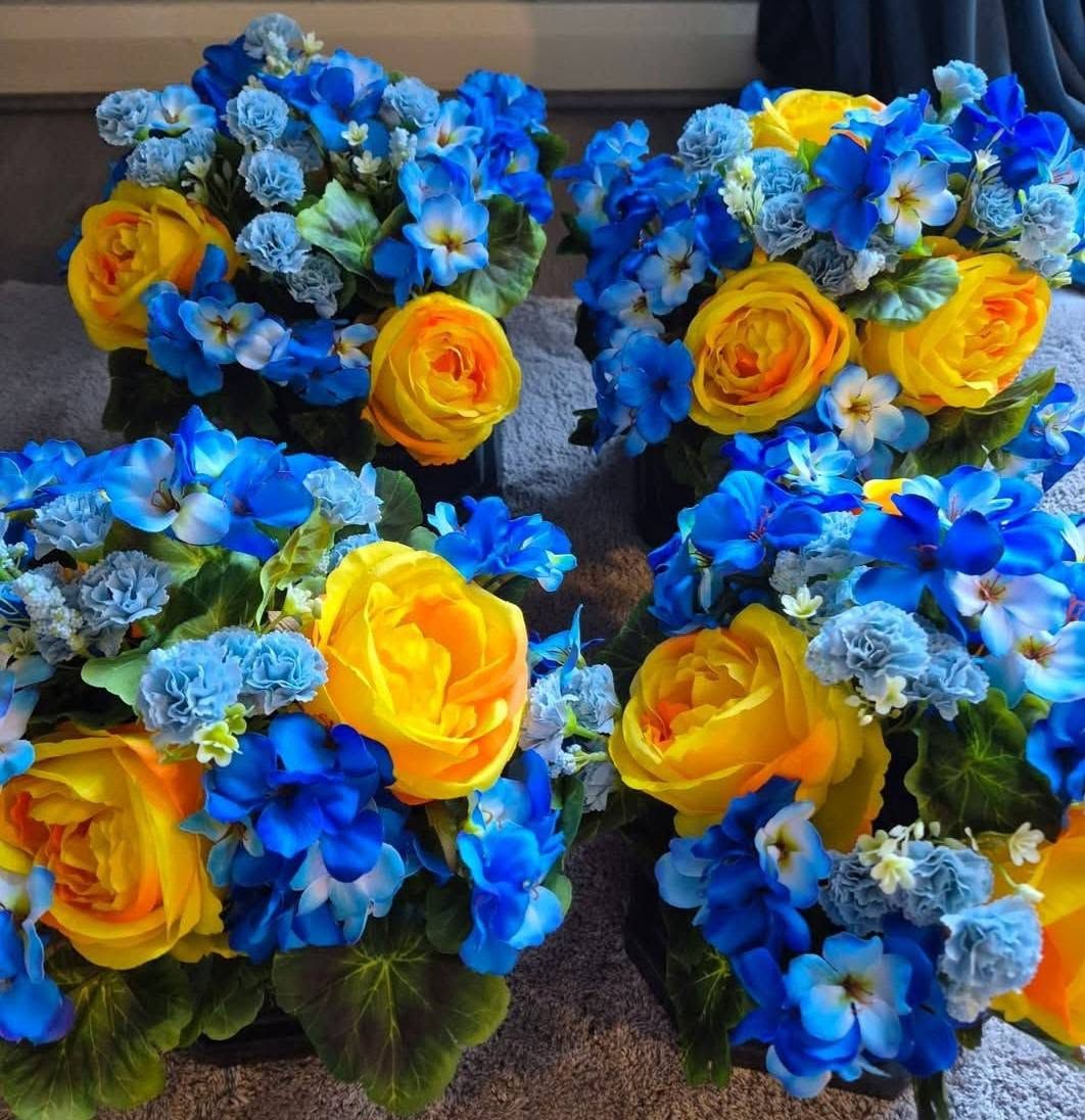X1 Grave Pot Funeral Flowers Artificial Tribute Grave Memorial