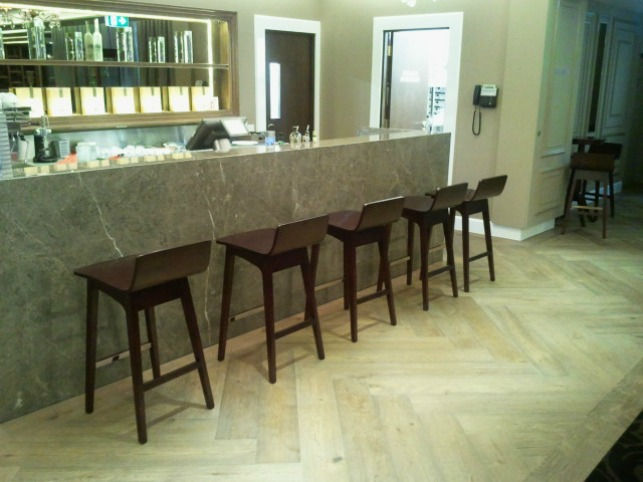 Herringbone-European-Oak-Parquetry-Blocks-Bar