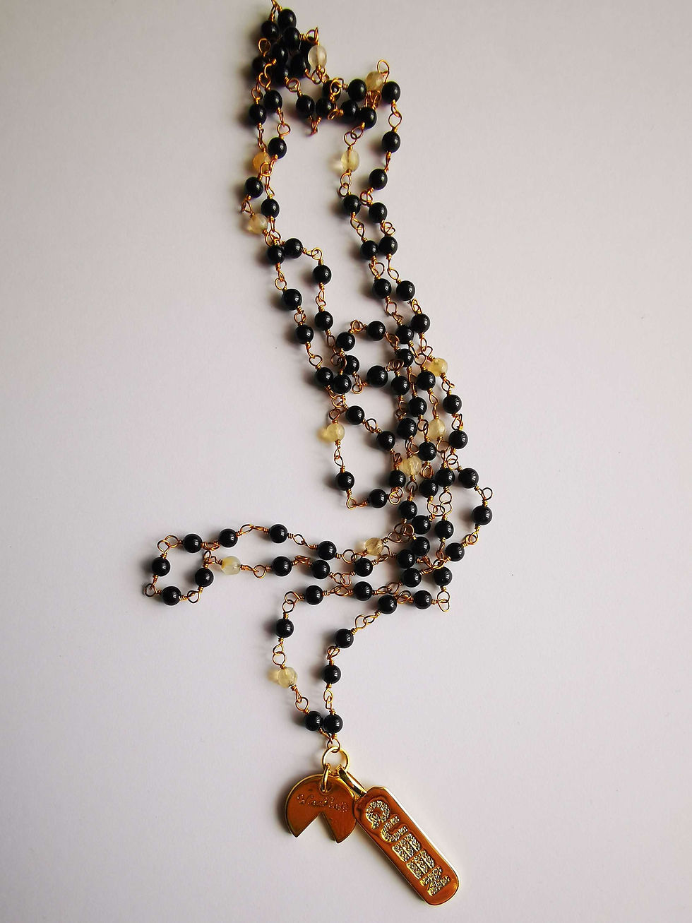 Miniatiūra: Juodojo onikso inkaro karoliai