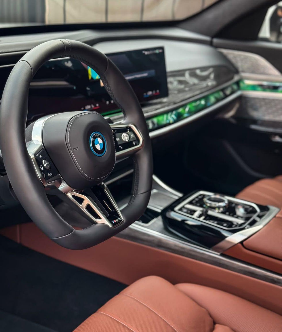 BMW i7