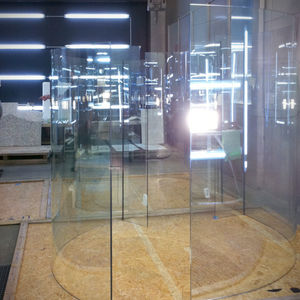 BS Glas in Werkstatt TILE