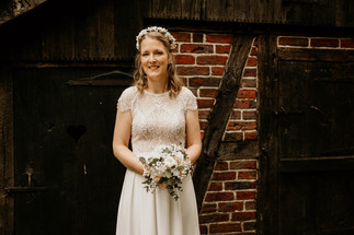 standesamtliche Trauung im Museumshof Senne in Bielefeld mit Hund. First Look Shooting.
