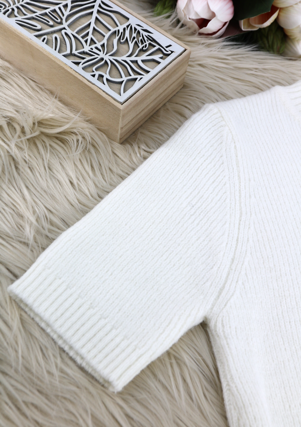 Miniatura: MAGLIONE GIROCOLLO A MANICA CORTA