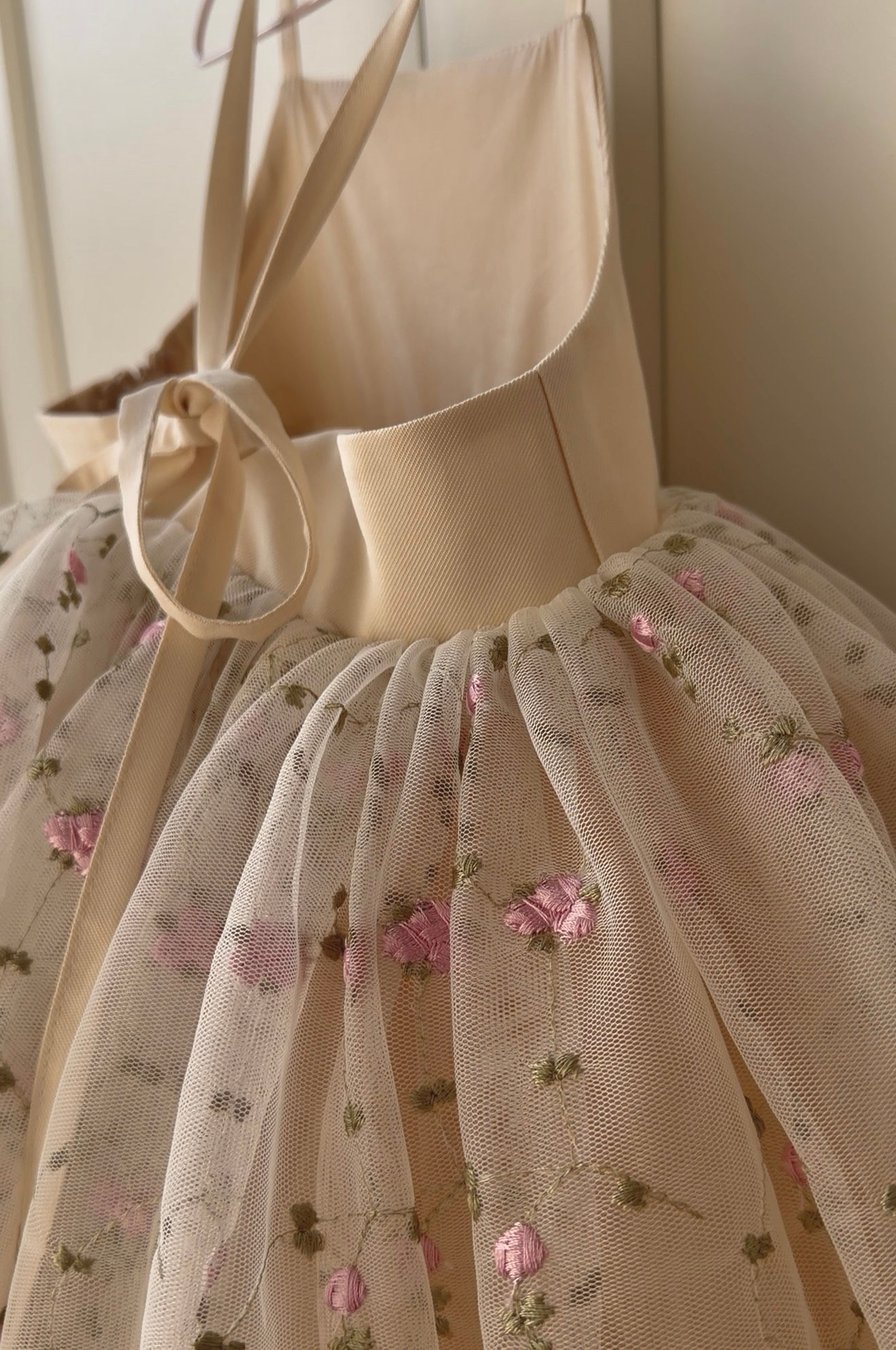 Garden Cloud Dress | Sukienka na wesele dla dziewczynki 