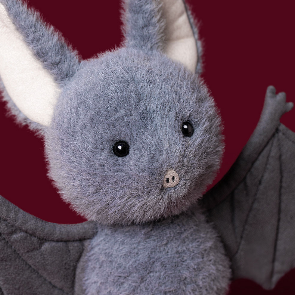 Broox Bat close up
