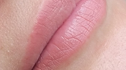 Permanent Makeup Lip Blush