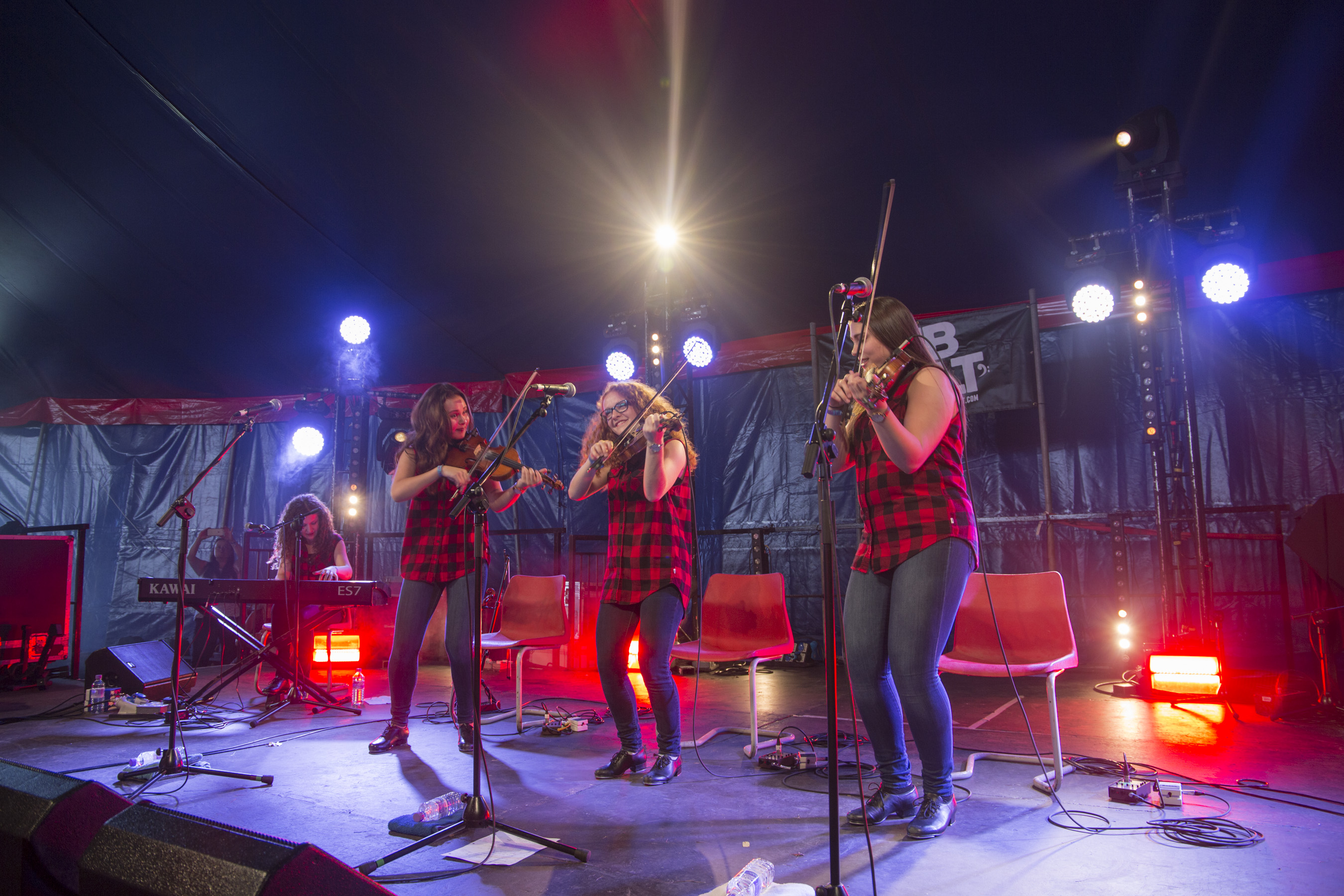 THE LUMBER JILLS - ISLAND STAGE - FRI_12