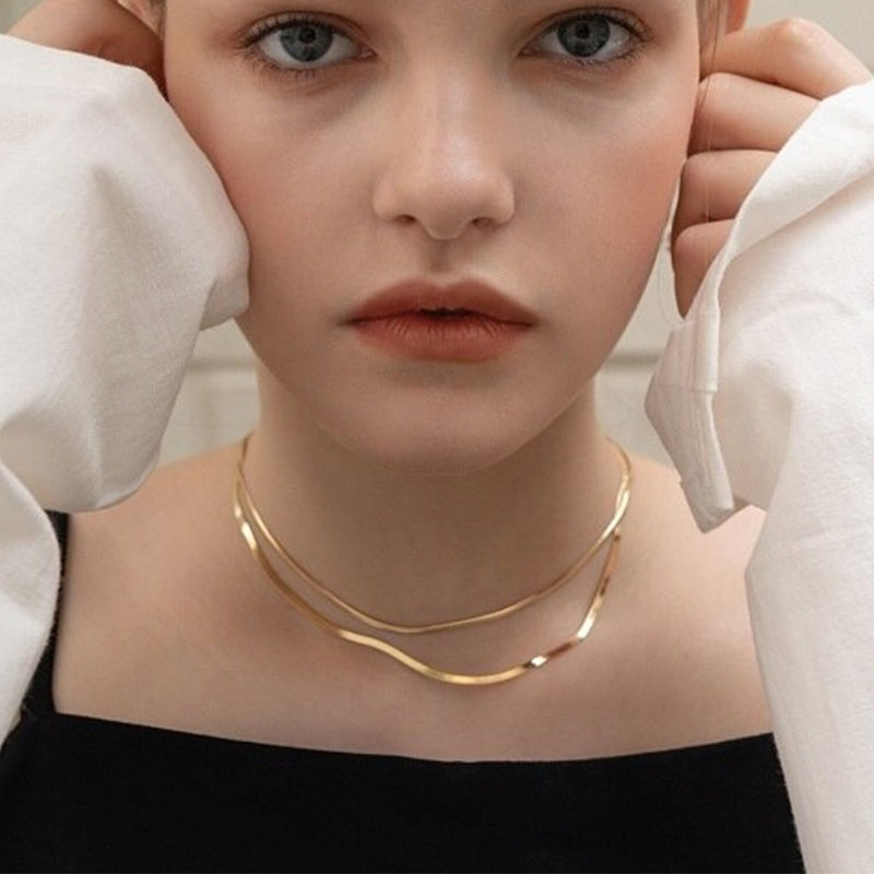 Thumbnail: Elegant women's necklace with snake chain.