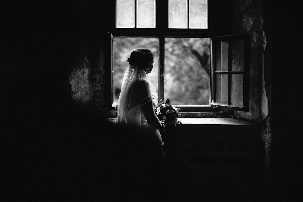 Hochzeit Schloss Colditz I Mandy Hellinger Fine Art Fotografie - Brautpaarshooting - Braut - Brautpaar - Hochzeitsfotografie