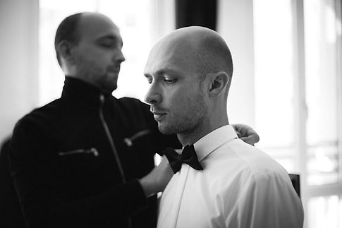 Hochzeit in Dresden - Getting Ready des Bräutigam im Lebendigen Haus