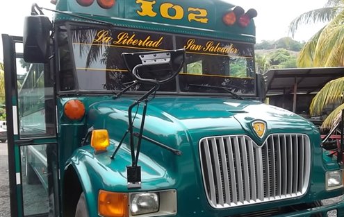 Bus 102 San Salvador