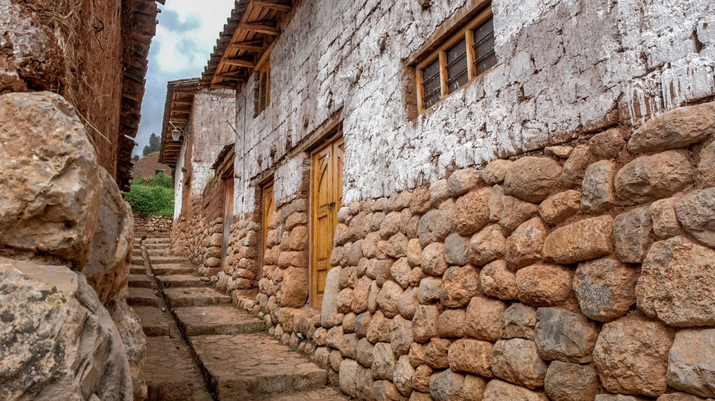The Sacred Valley - Chincheros Peru